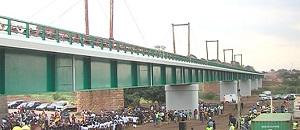 Nyusi inaugura ponte ferroviária sobre rio Umbeluzi