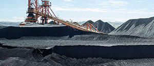 Nyusi inteira-se do estágio da exploração de carvão em Tete