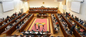 Parlamento debate Proposta de Lei sobre Governação Descentralizada