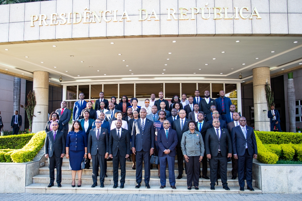 CELEBRAÇÃO DO DIA INTERNACIONAL DA FUNÇÃO PÚBLICA MARCADO PELO LANÇAMENTO DO PORTAL DO FUNCIONÁRIO E AGENTE DO ESTADO